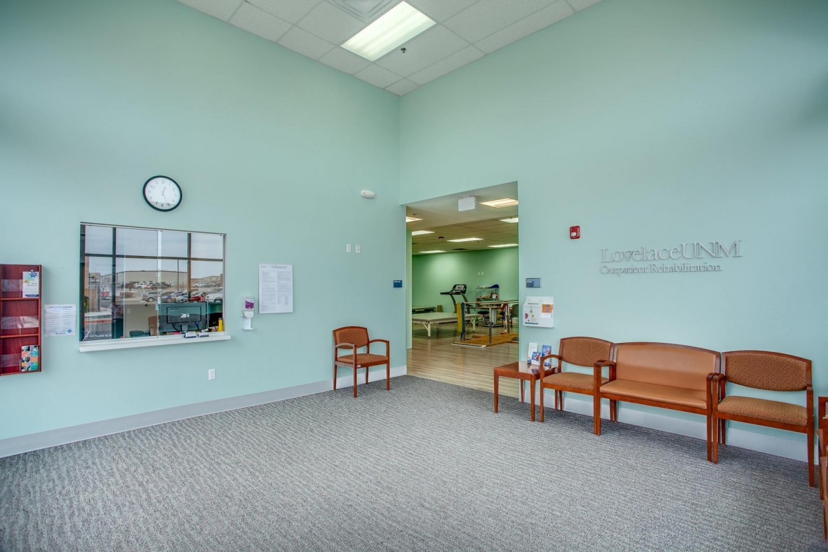 Lovelace / UNM Outpatient Rehab Services by AIC General Contractor
